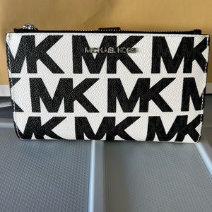 Michael Kors Jet set Double zip wristlet